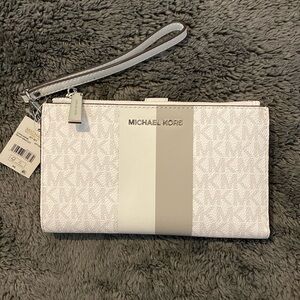 BRAND NEW - MICHAEL Michael Kors - Jet Set Double Zip Wristlet